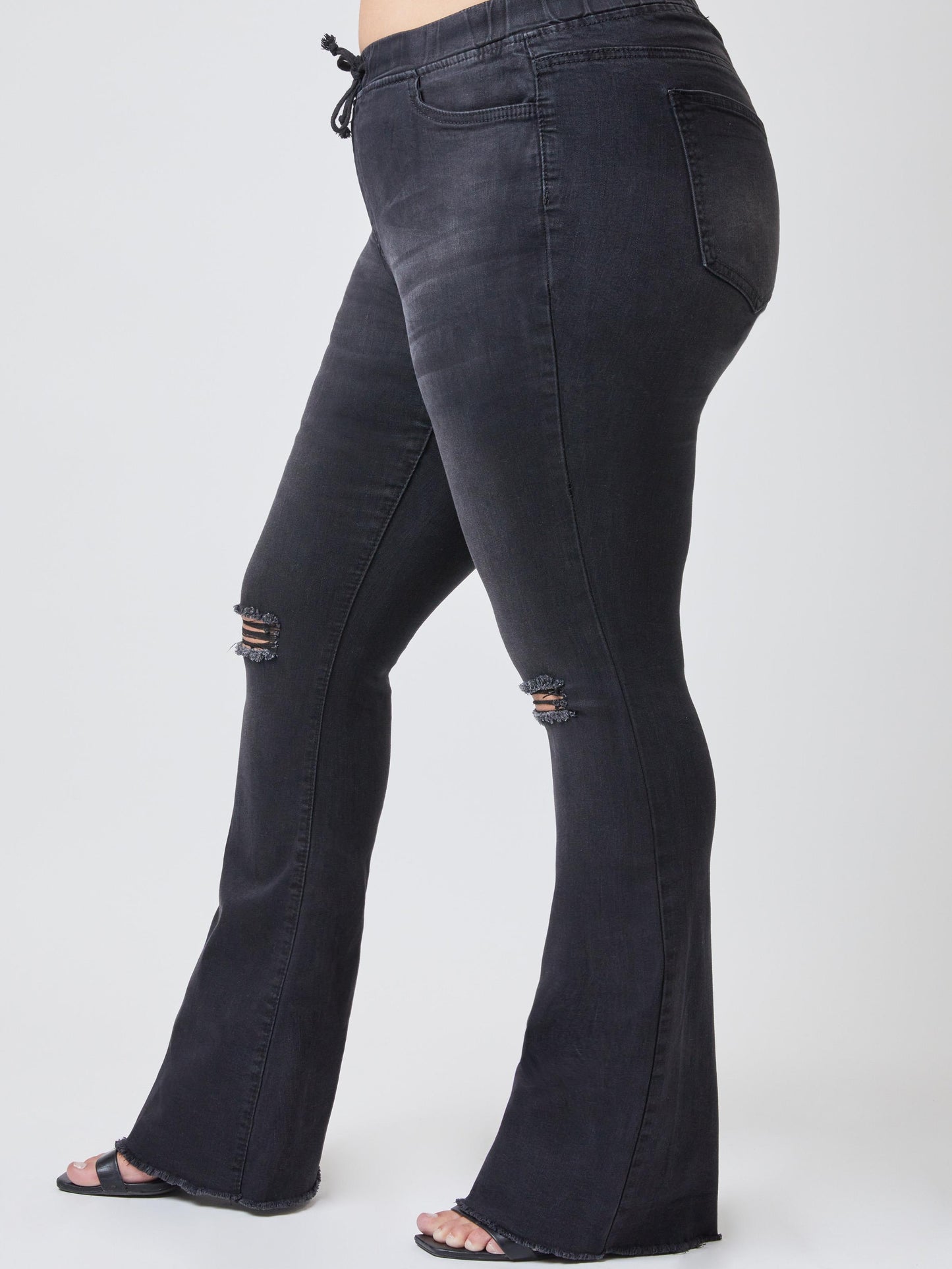 Formation | Flare Joggers Black Plus