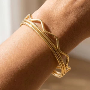 Wavy | Bangle